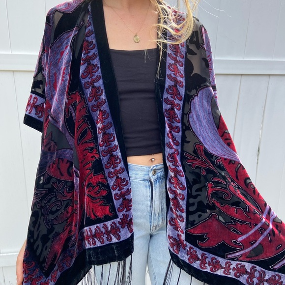 One of a kind velvet kimono from Australia ‼️💜 - Picture 6 of 15